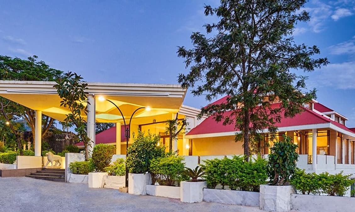 15 Mount Abu Resorts Near Nakki Lake, Book Upto 50 Off