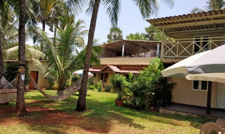 Palm Beach Resort, Manori