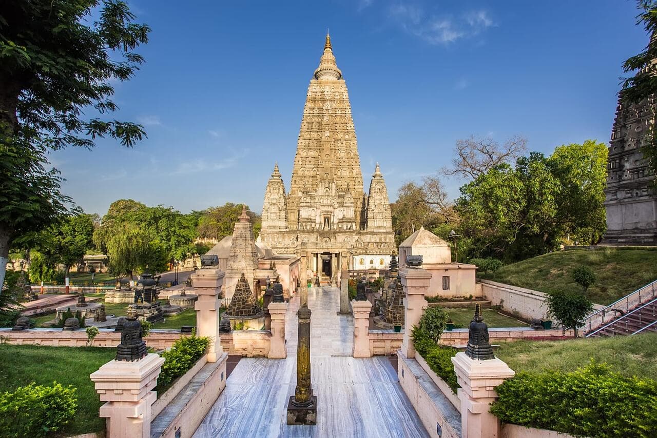 Mahabodhi Day Tour from Patna | Book Now @ 15% off