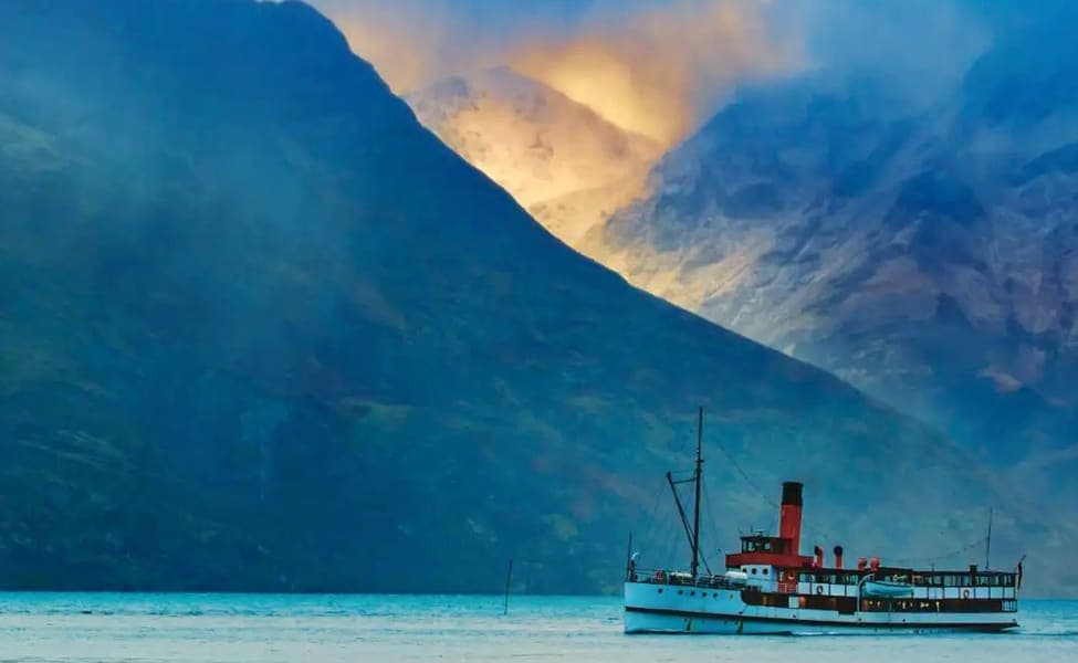 Tss Earnslaw Steamship Cruise Tour