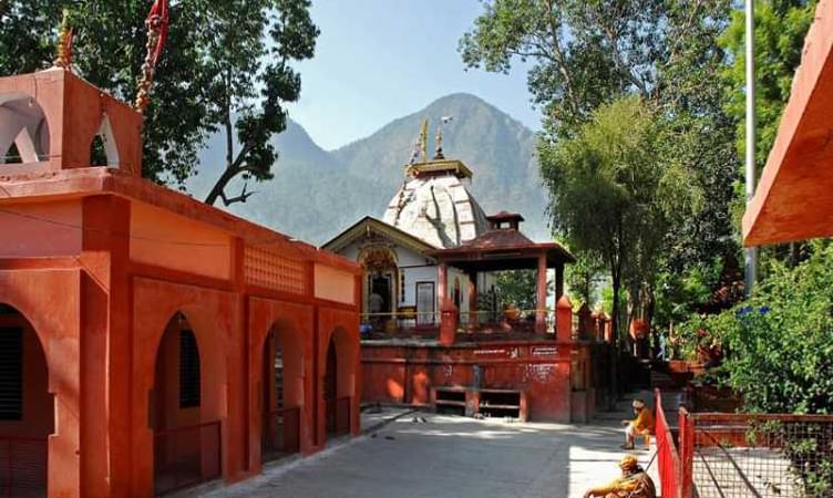 Pay a Visit to Vishwanath Temple