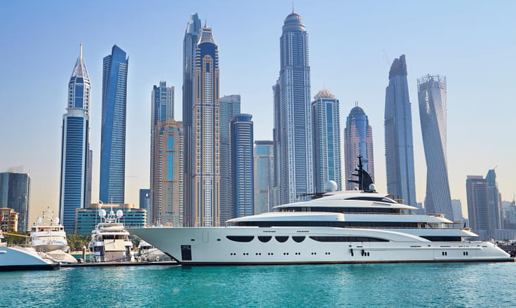 Have Fun Yachting at the Dubai Marina Yacht Club