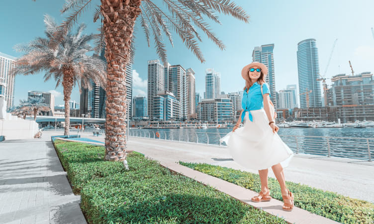 Stroll along the Dubai Marina Walk
