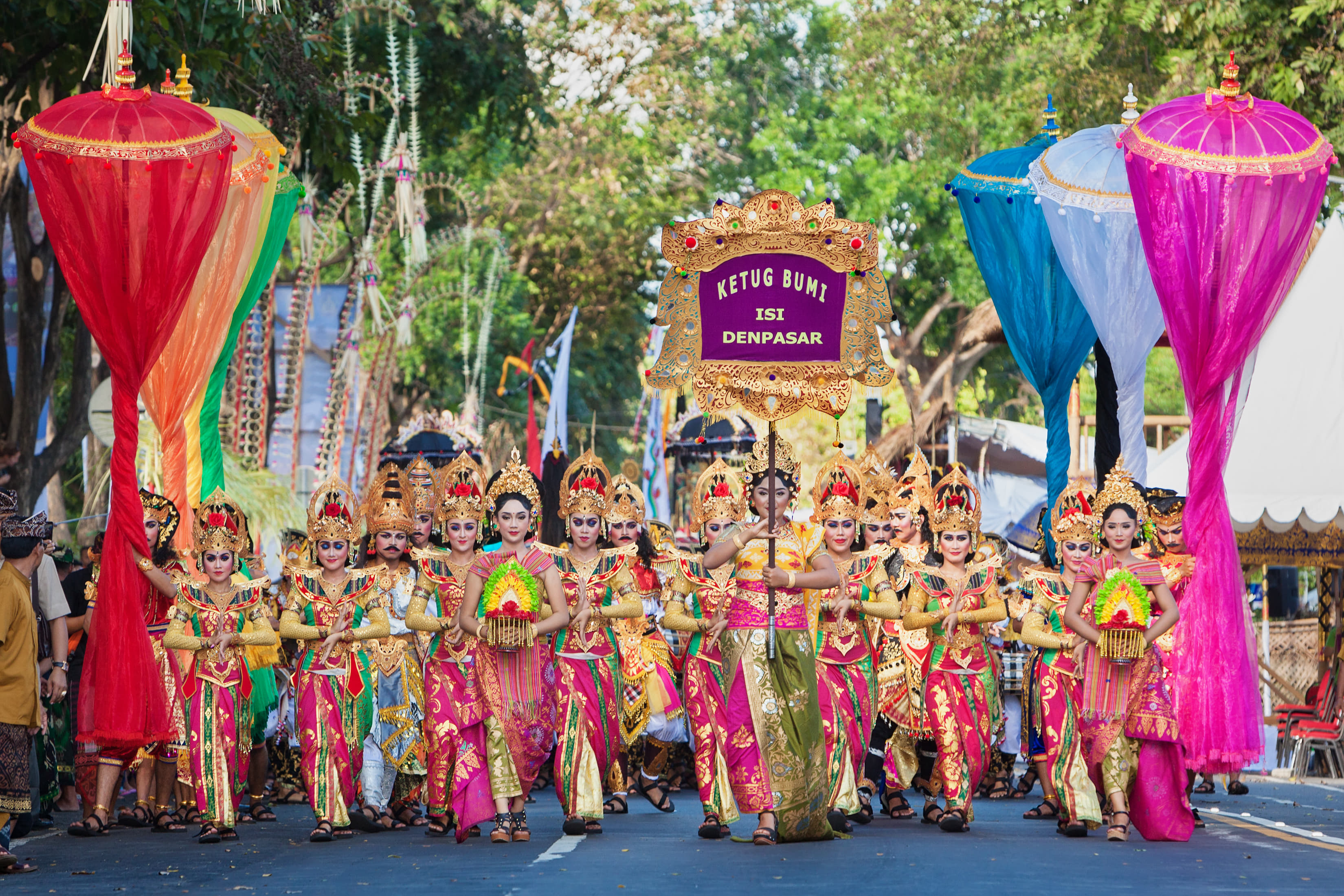Be a part of the Denpasar Festival