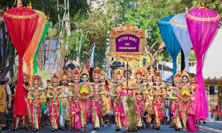 Be a part of the Denpasar Festival