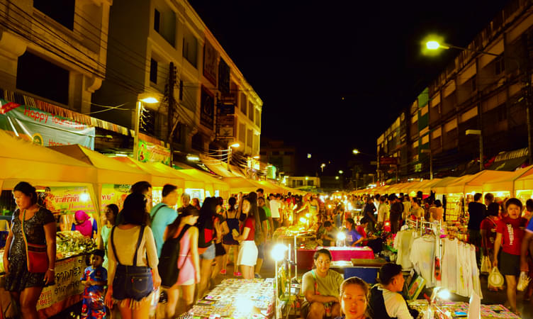 Shopping in Night Markets