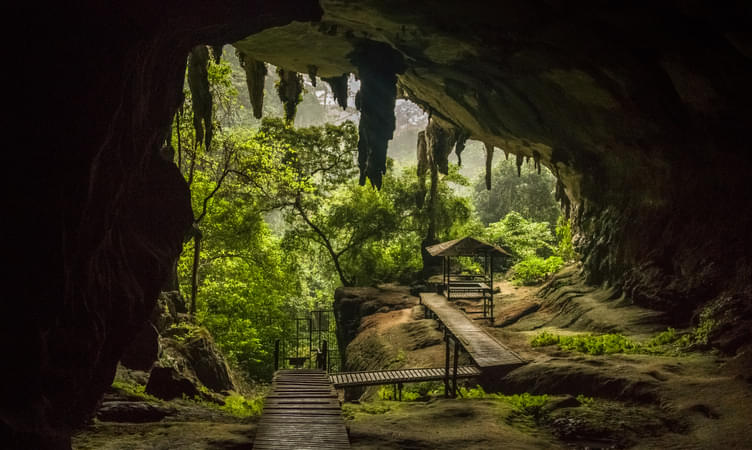 Visit the Niah Caves in Sarawak