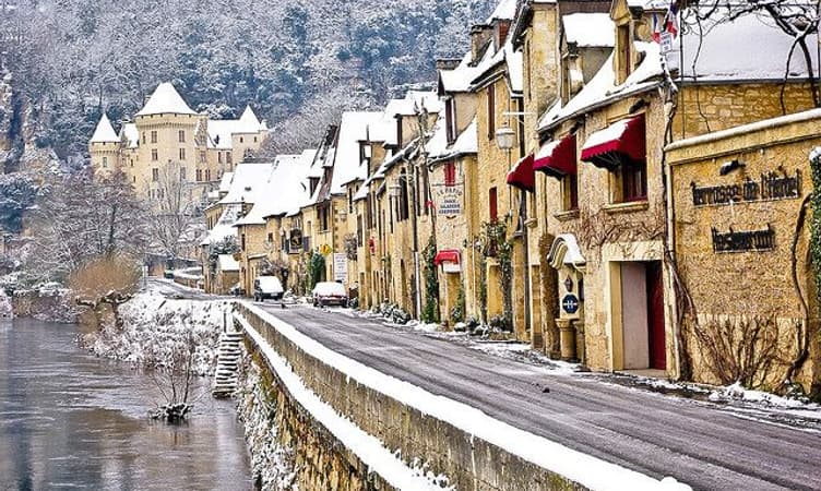 25 Places To Visit In France In Winter For A Dreamy Escape!