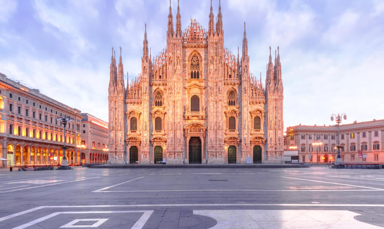 1637762016 Duomo Di Milano ?gravity=center&width=752&height=450&crop=fill&quality=auto&fetch Format=auto&flags=strip Profile&format=jpg&sign Url=true