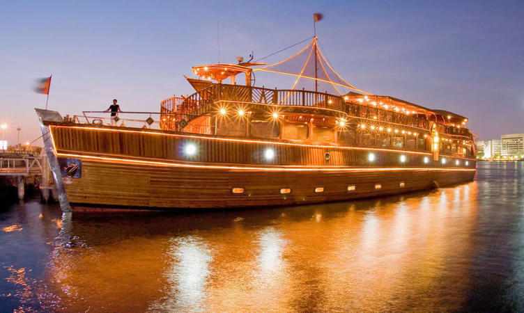 5-Star Luxury Dinner Cruise – Dubai Marina