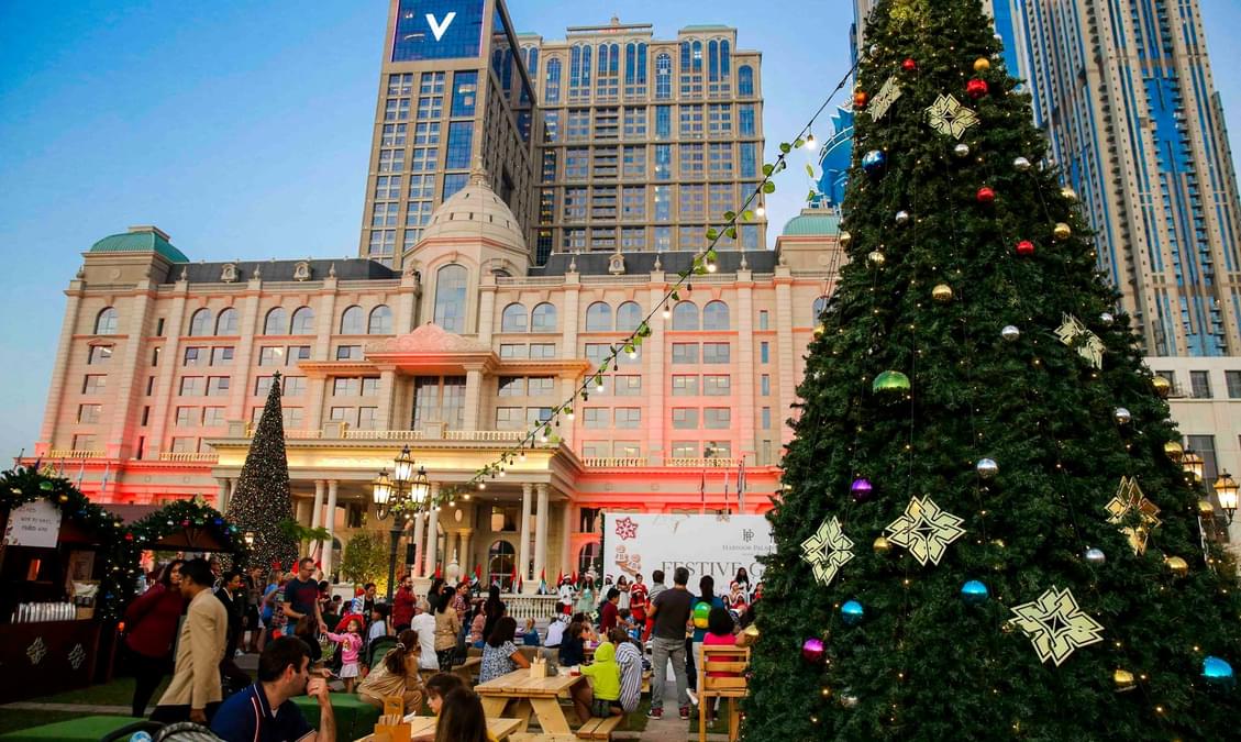 15 Christmas Markets in Dubai That You Must Visit!