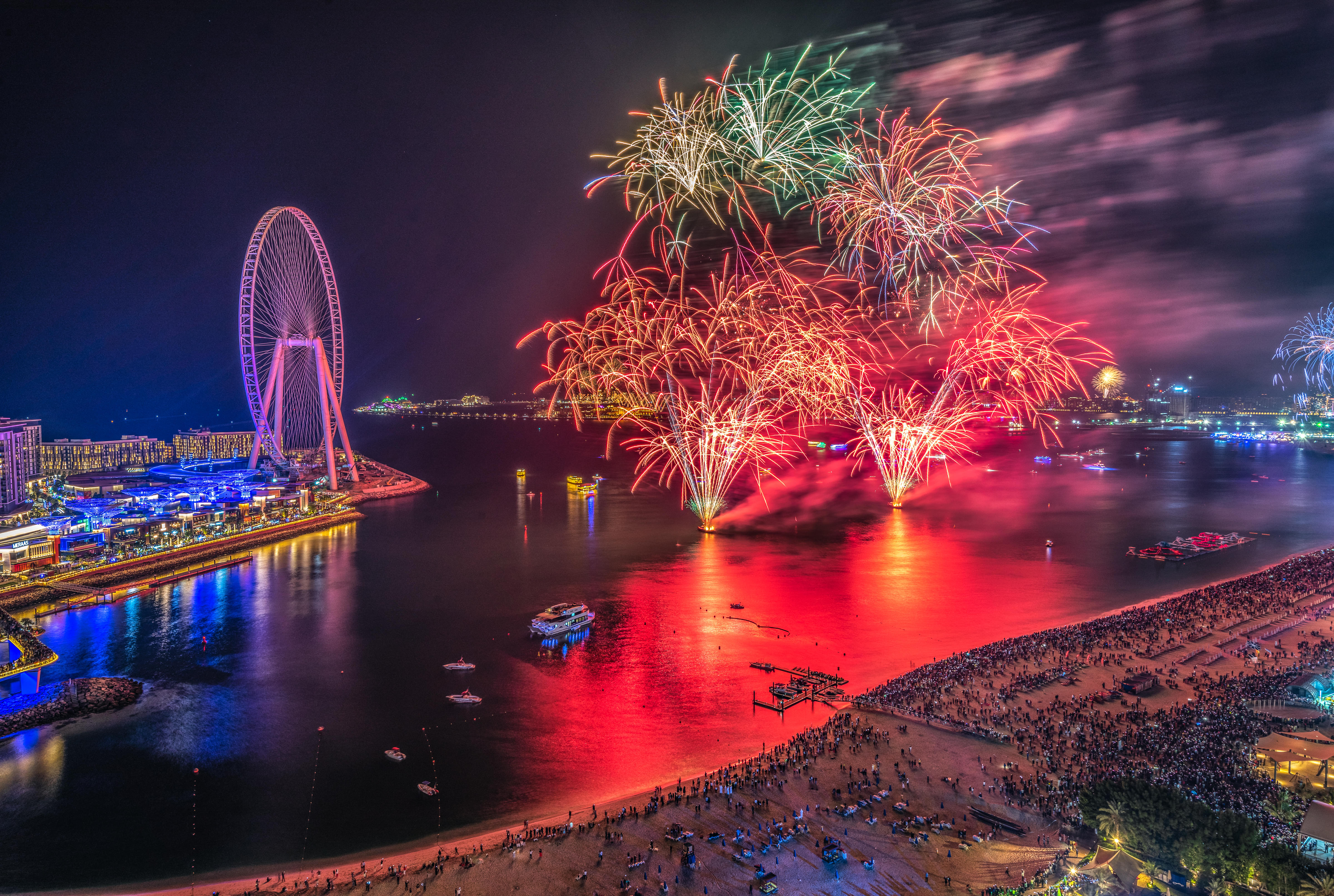 10 Best Places To Watch New Year's Eve Fireworks In Dubai!