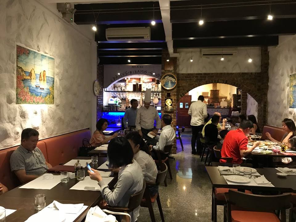 Capri Trattoria & Pizzeria