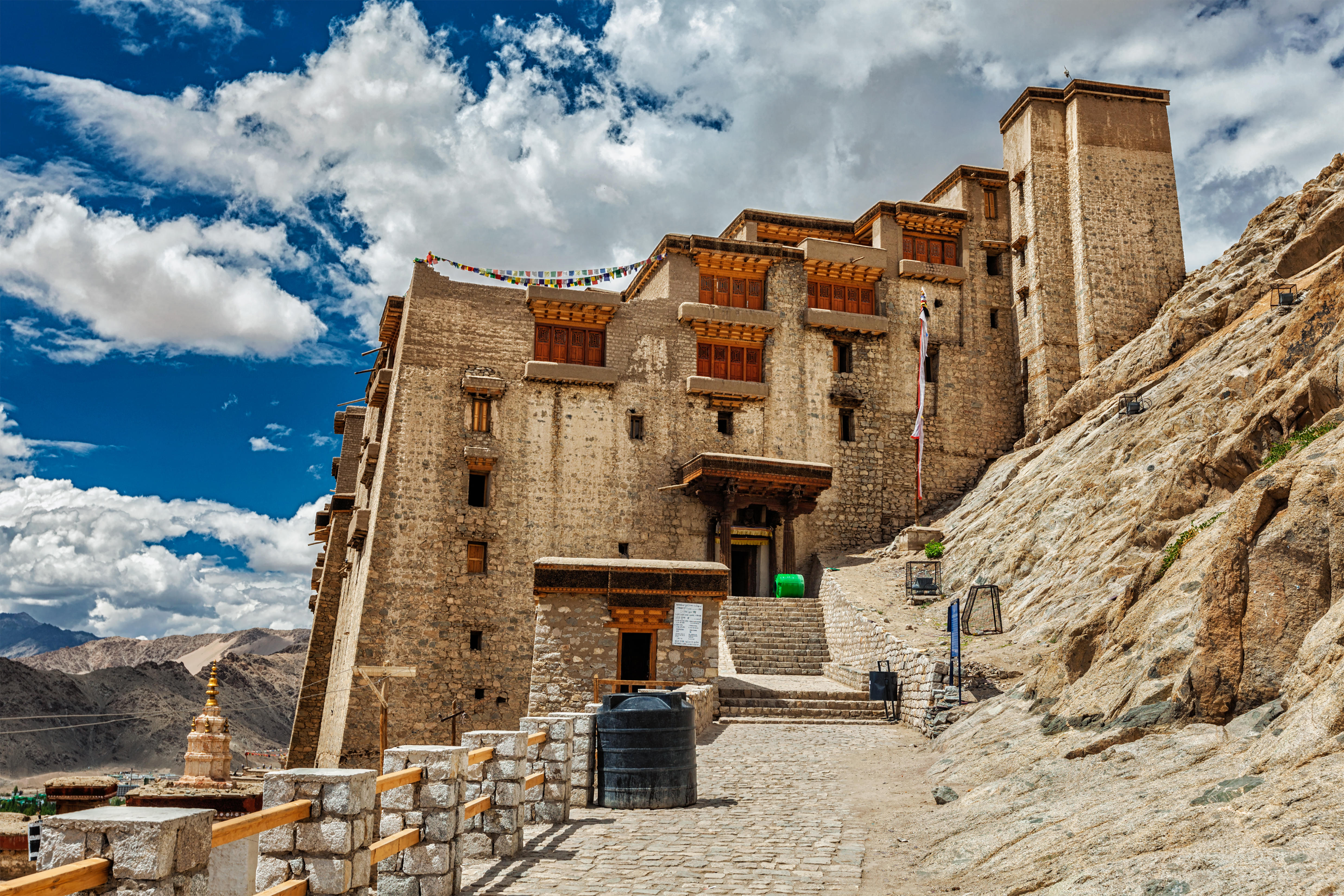 15 Historical Places In Ladakh | Monuments Of Ladakh In 2024!