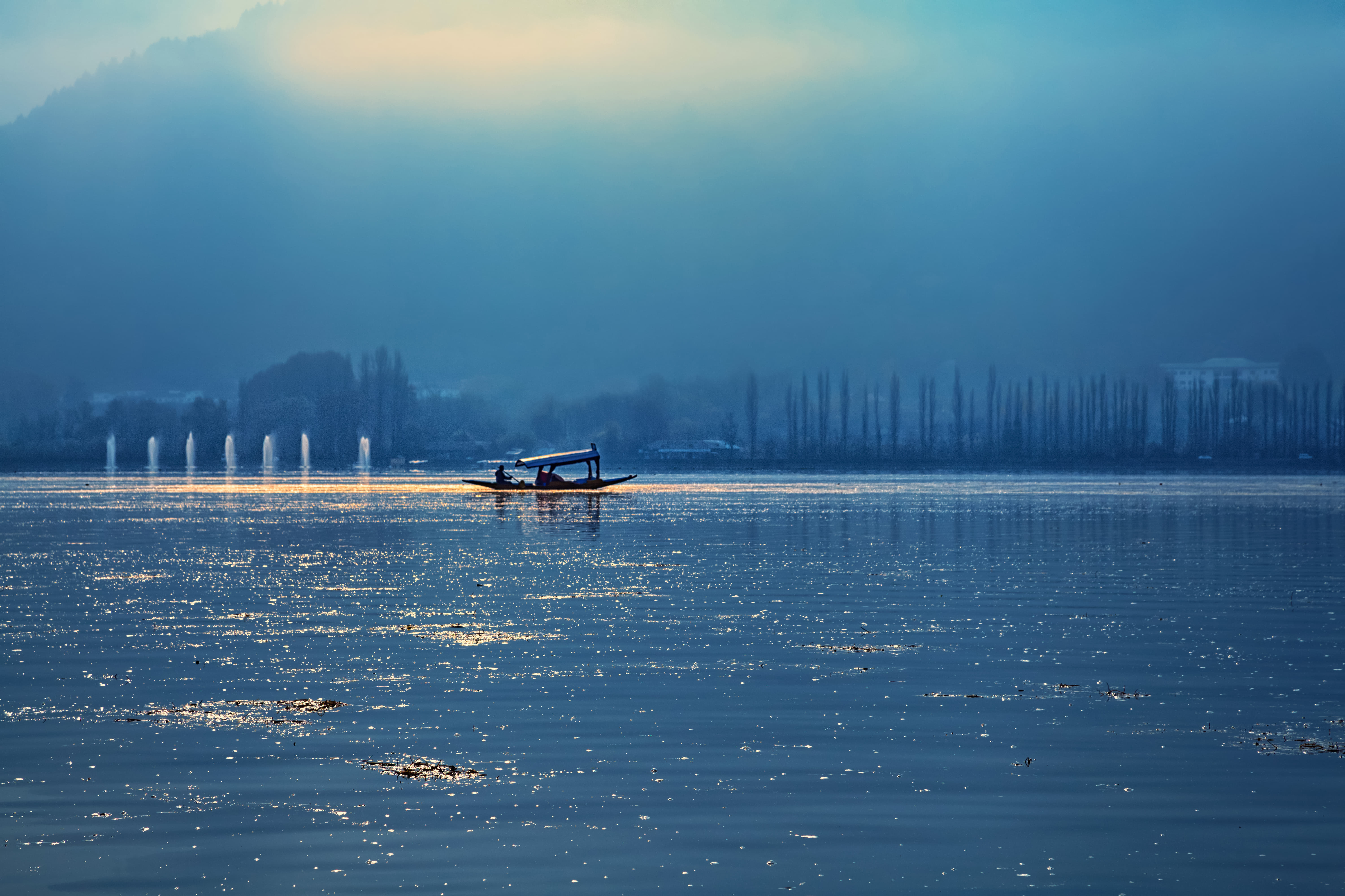 15 Lakes in Jammu & Kashmir You Must Visit in {{year}}