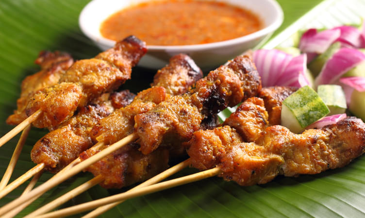Singapore Street Food Guide: What and Where to Eat in 2025!