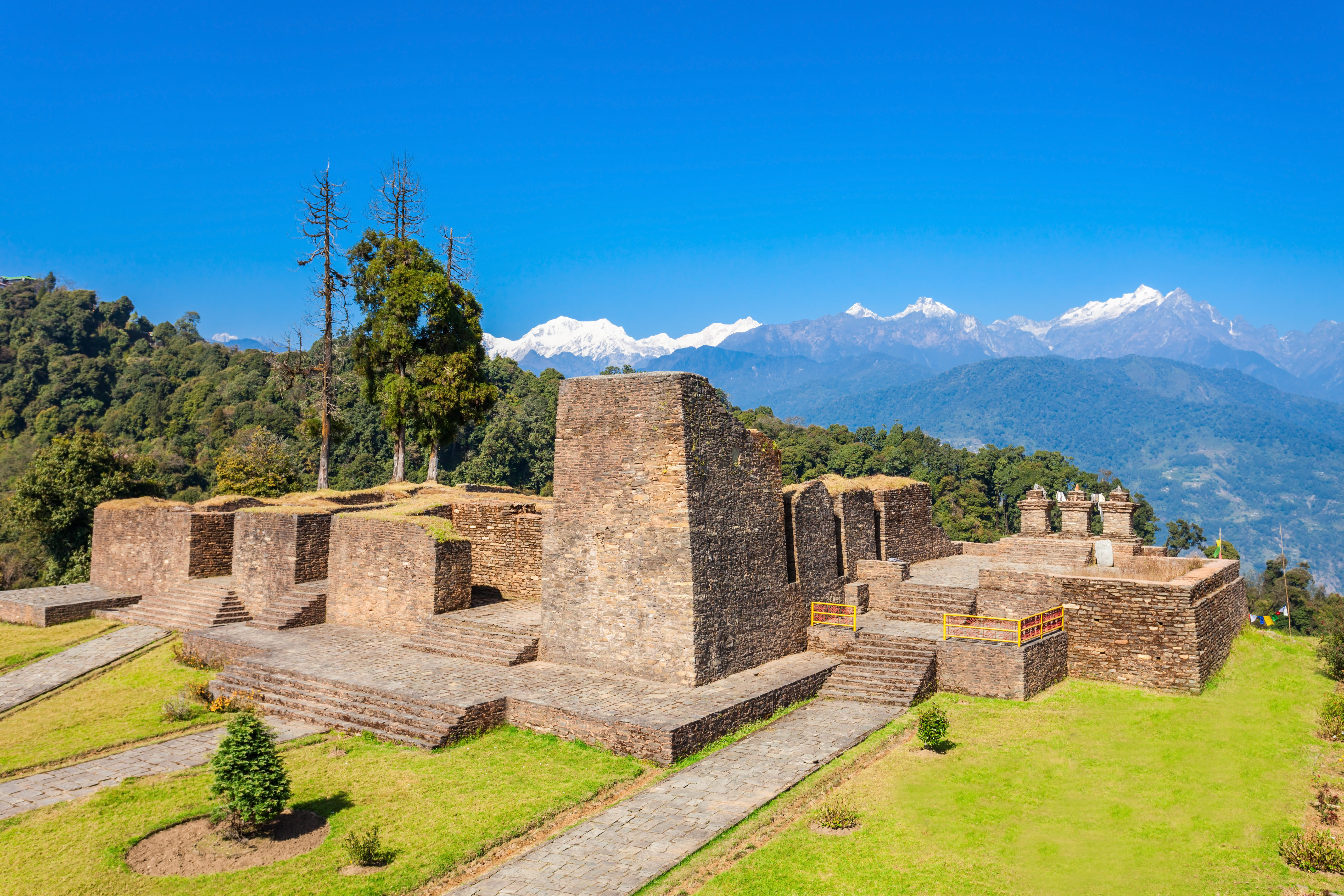 10 Historical Places In Sikkim | Monuments Of Sikkim In 2024!