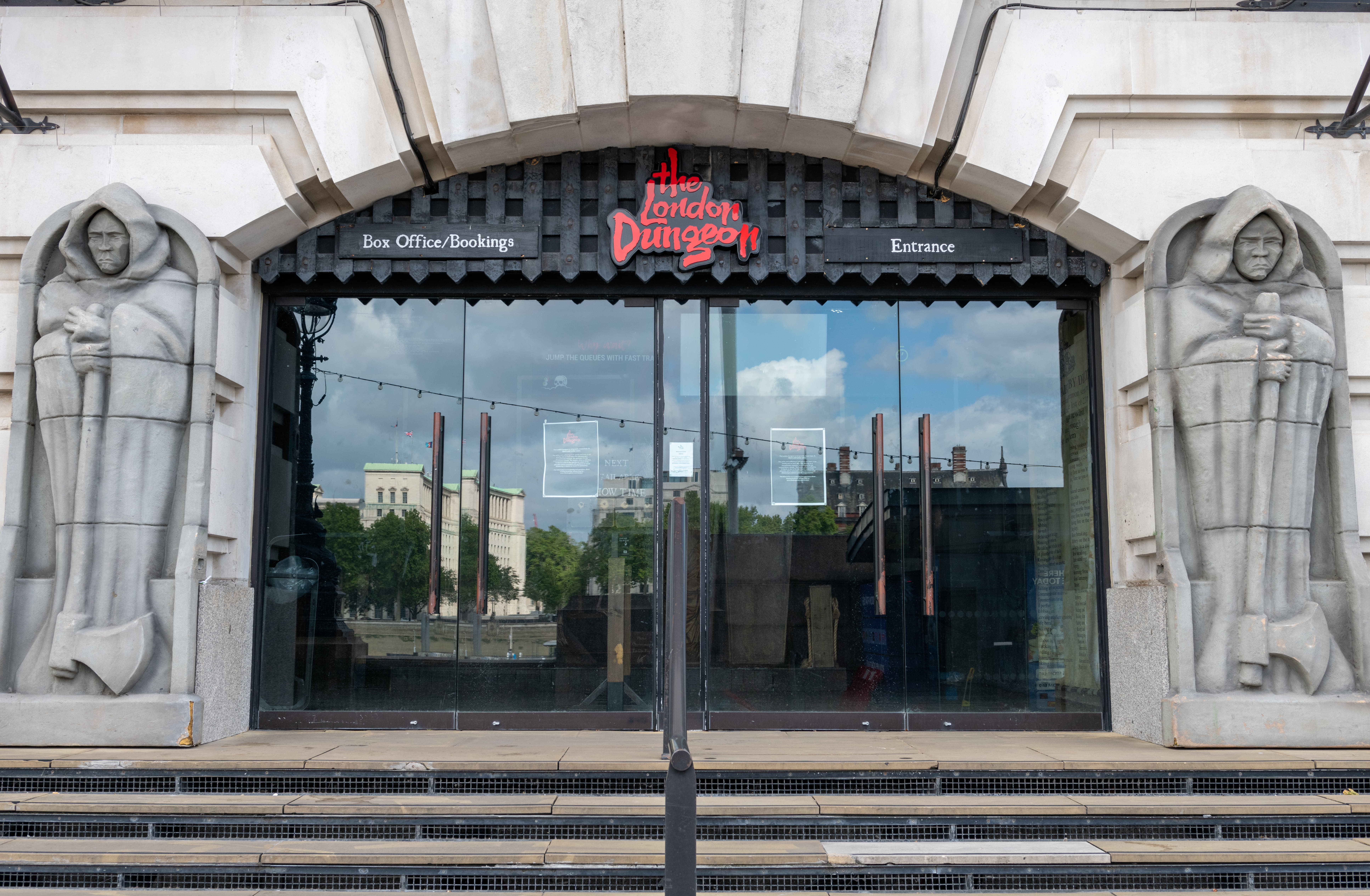  Explore London Dungeons