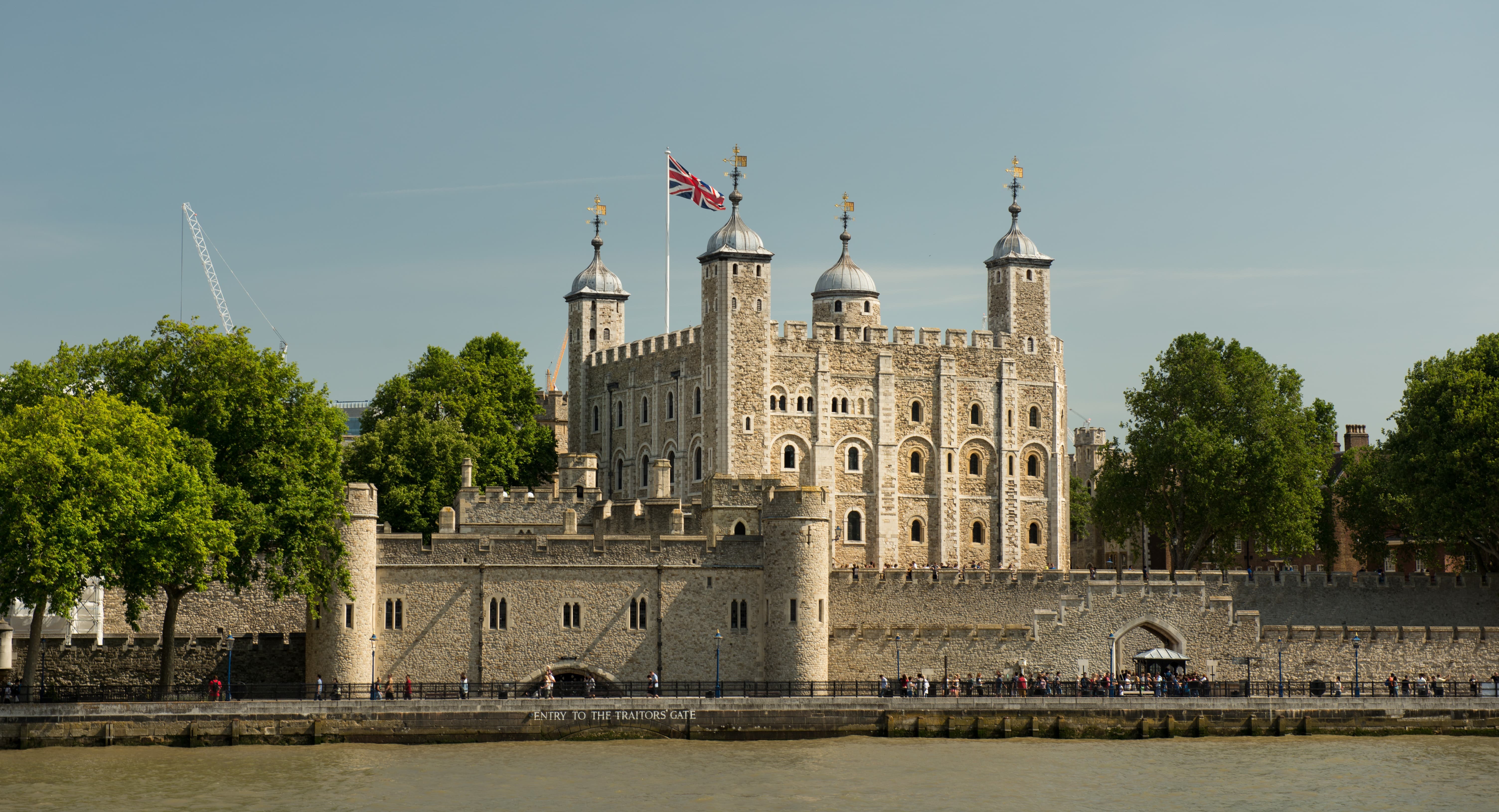 15 Things To Do Near Tower Of London | Upto 35% Off Deals