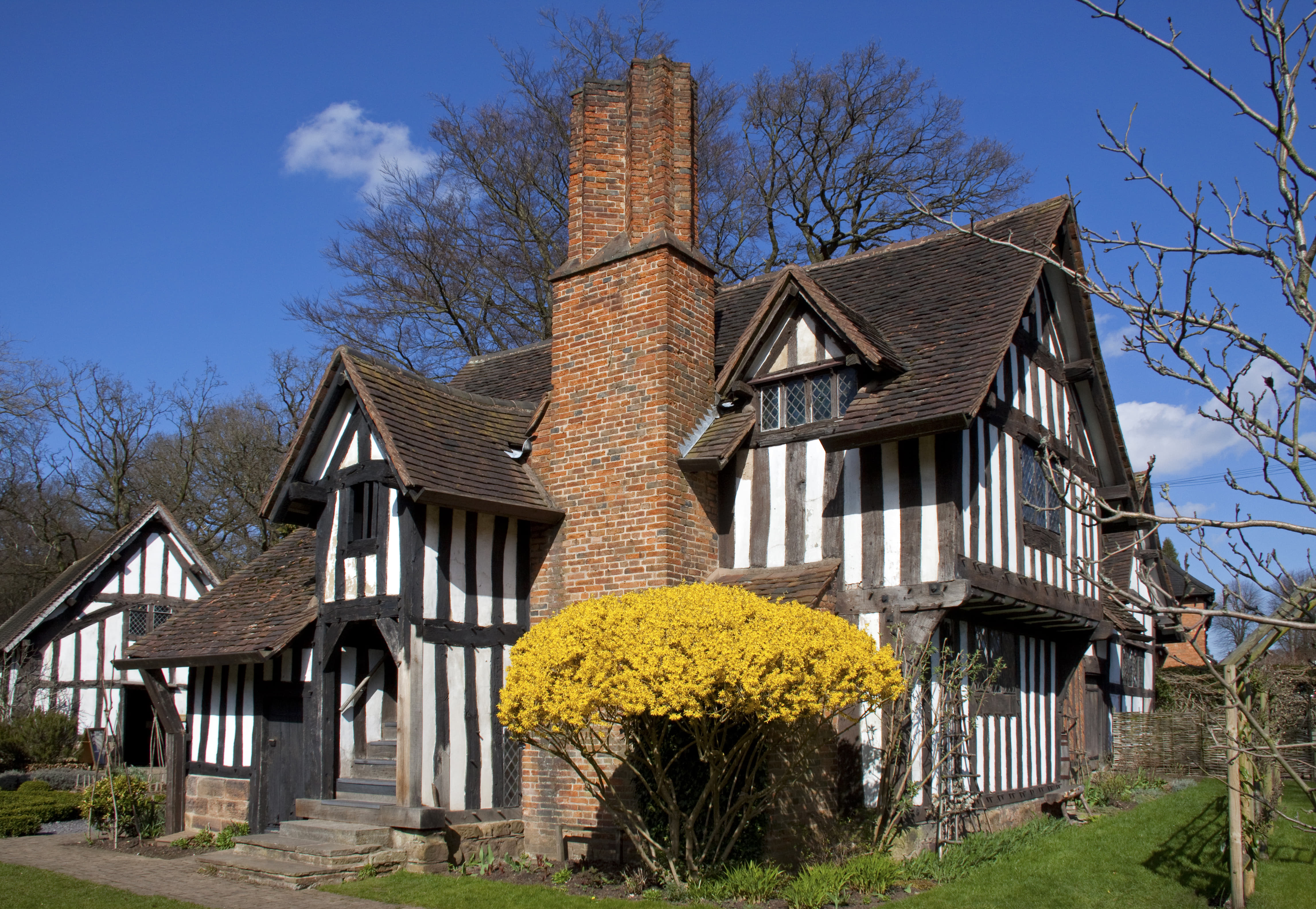 Discover Selly Manor Museum