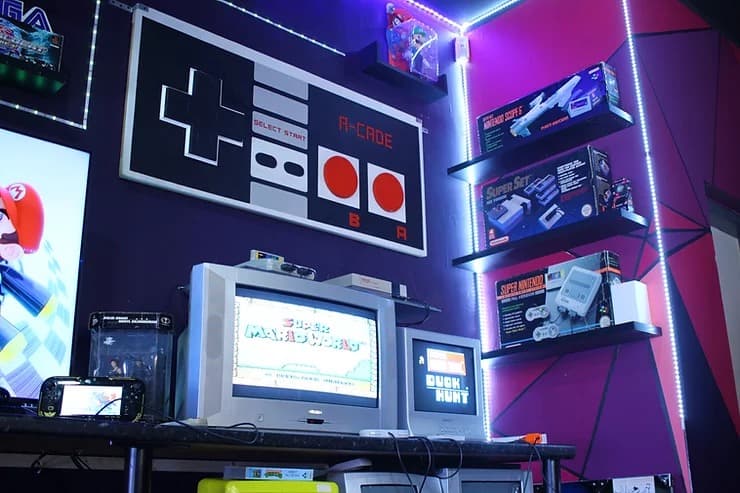 Play Games At R-Cade Glasgow