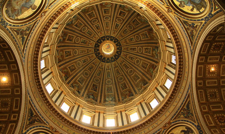 Witness The Optical Illusion of St Peter’s Dome