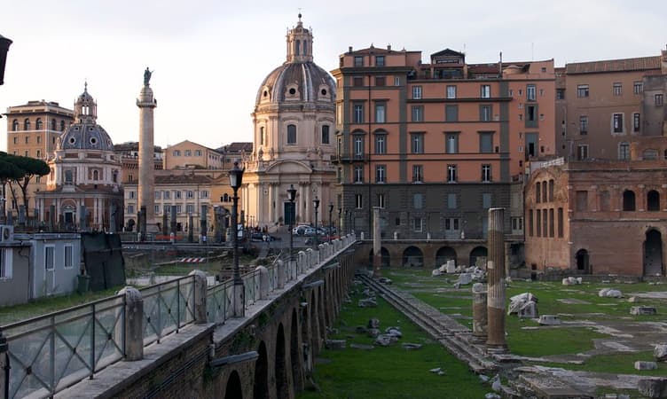 November Romena Rome in November | What to Pack, Weather & Things to Do!