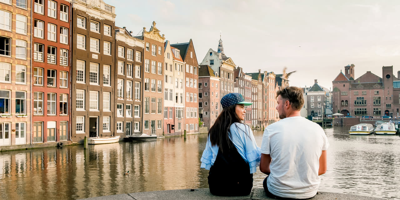 10 Romantic Things to Do in Amsterdam For Honeymooners!