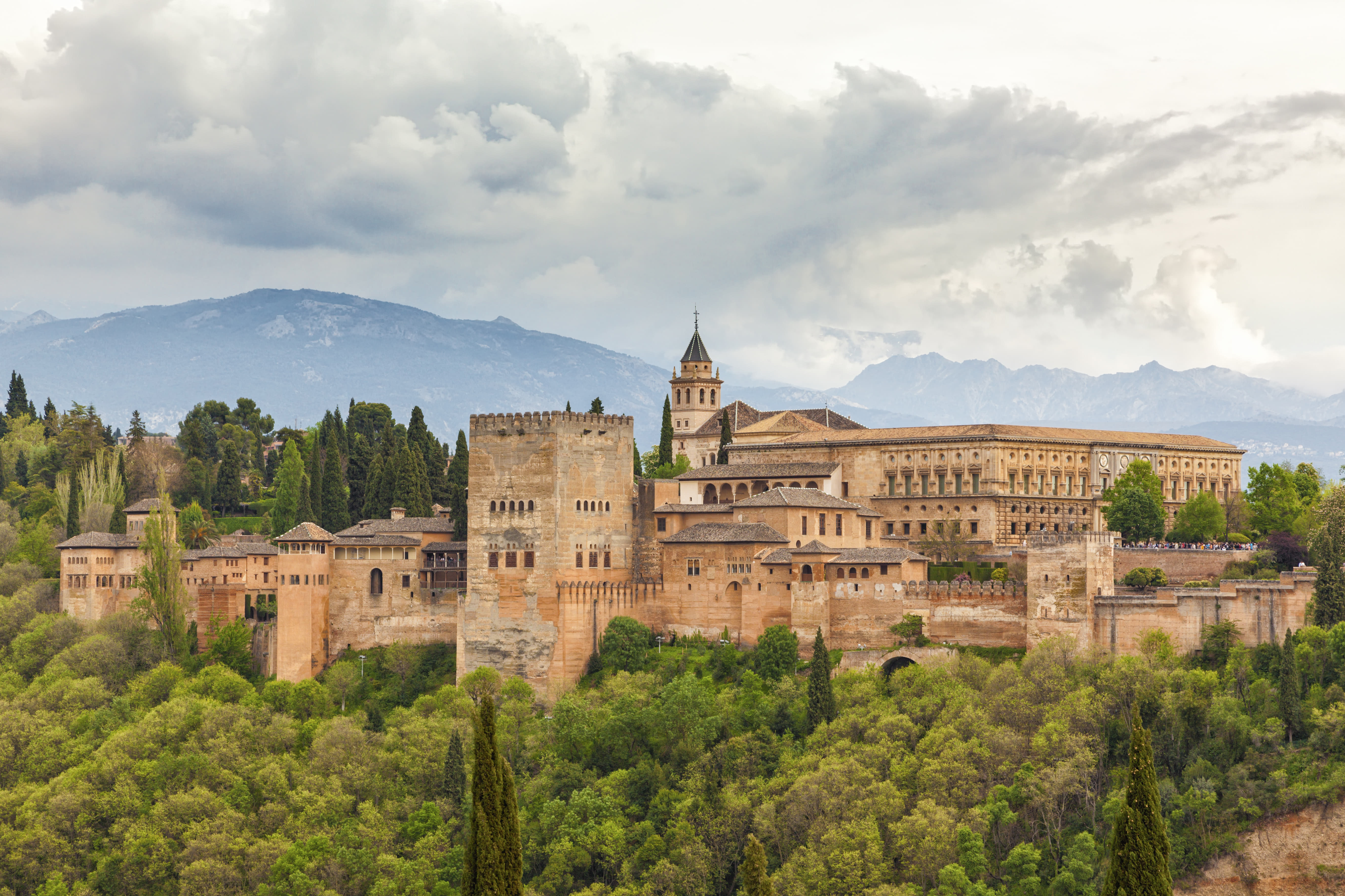 15 Castles In Spain To Get Fairytale Experience: Upto 35% Off