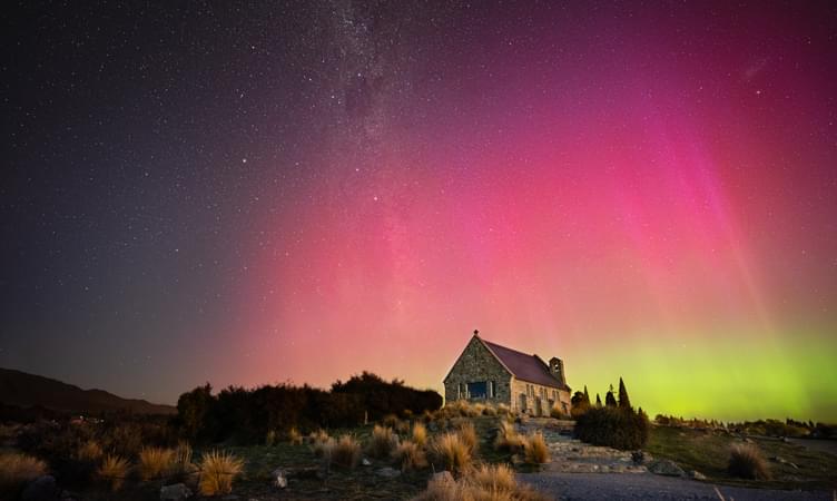 What causes Southern Lights?