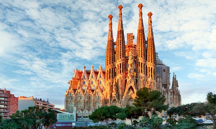 Marvel At The Spectacular La Sagrada Familia