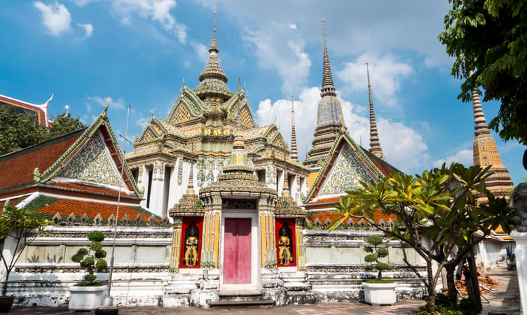 Visit the Wat Pho Temple