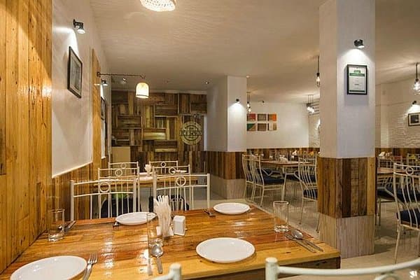 Dinner at Local Restaurants