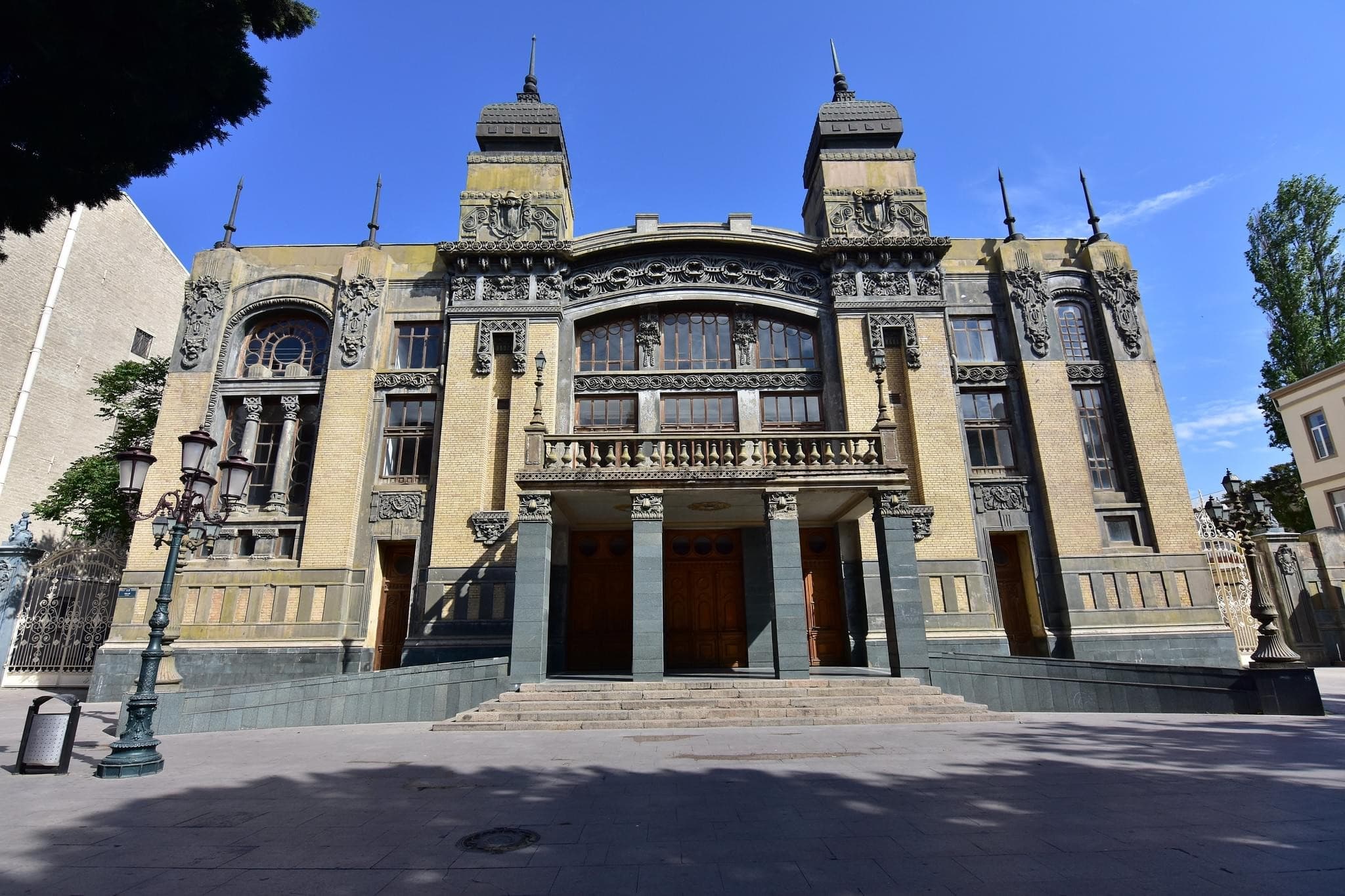 Enjoy A Performance At The Opera And Ballet Theater