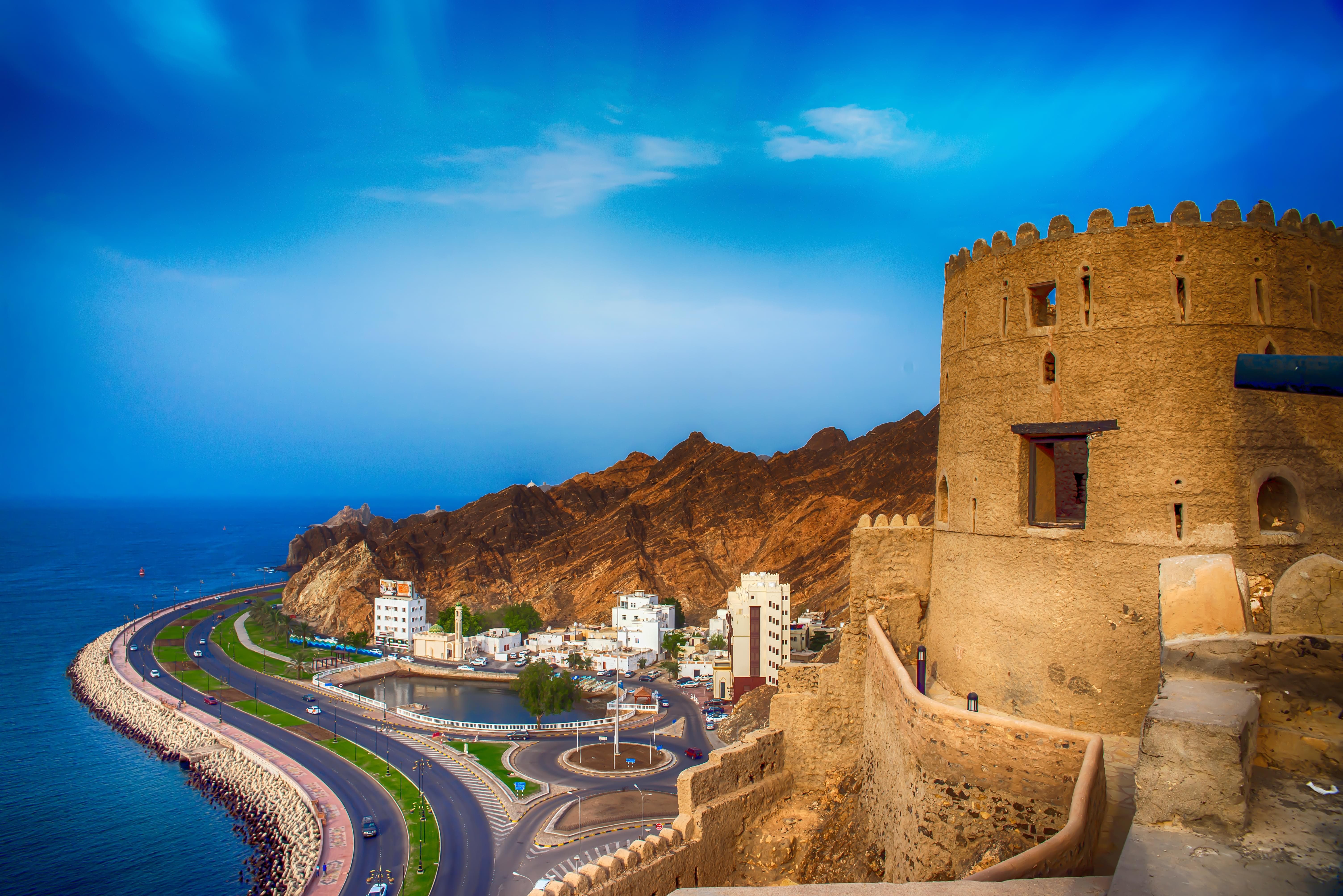 Day 2: Full-day Sightseeing Tour of Nizwa