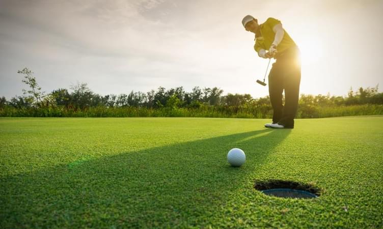 Play Golf At The Gulmarg Golf course