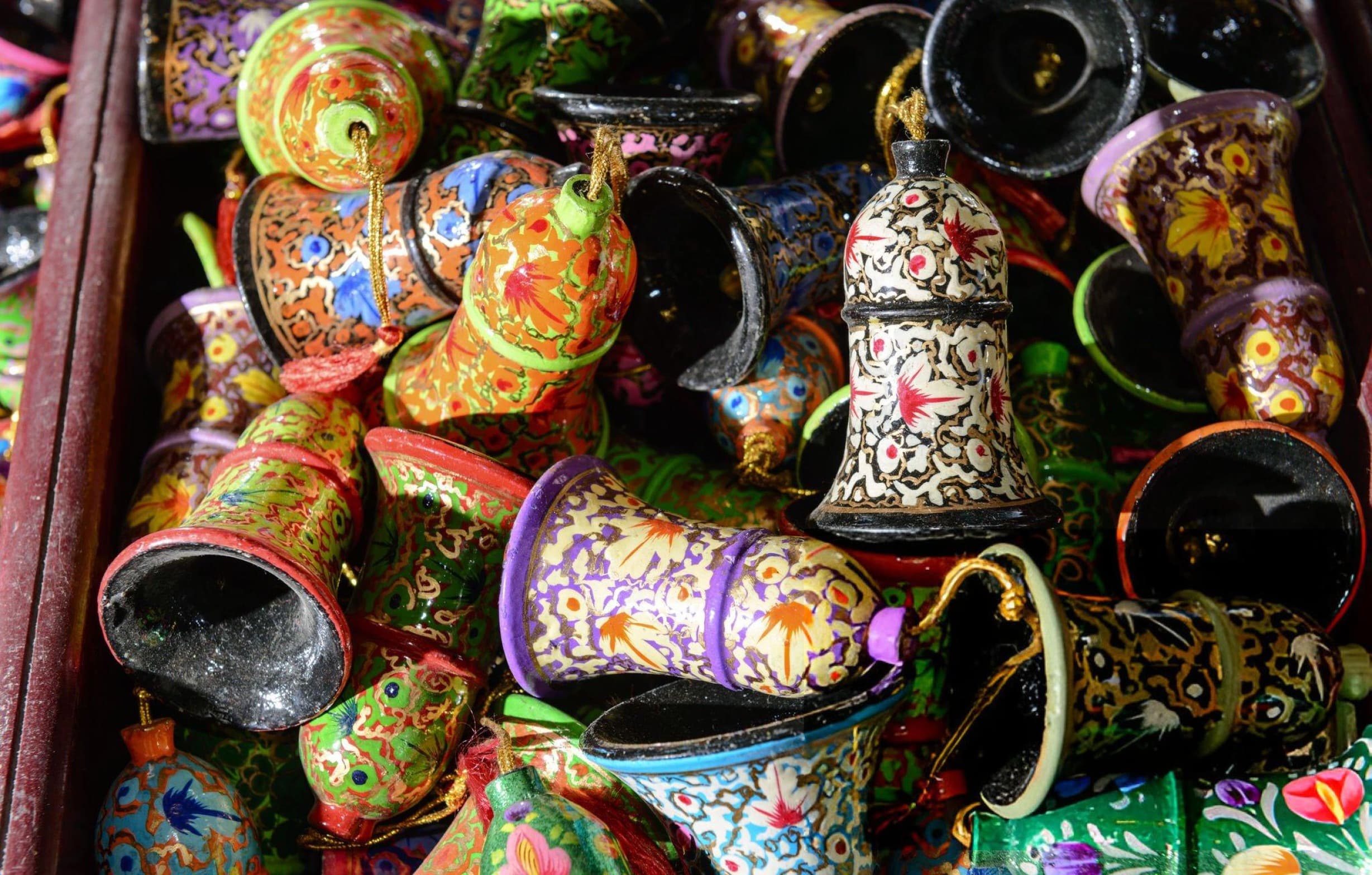 Shop For Kashmiri Souvenirs