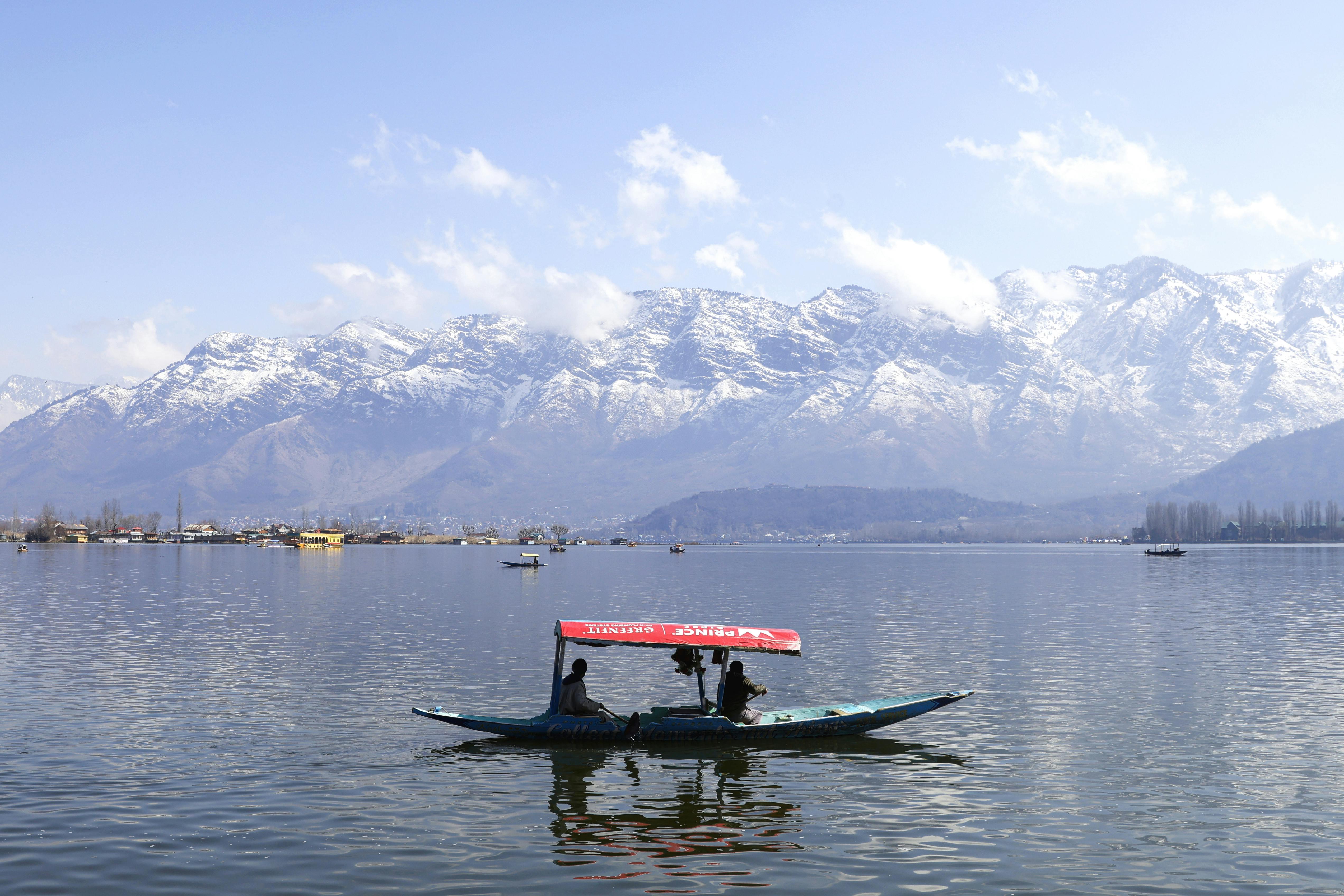 Srinagar in July | Places to Visit & Activities to Do in {{ year}}!