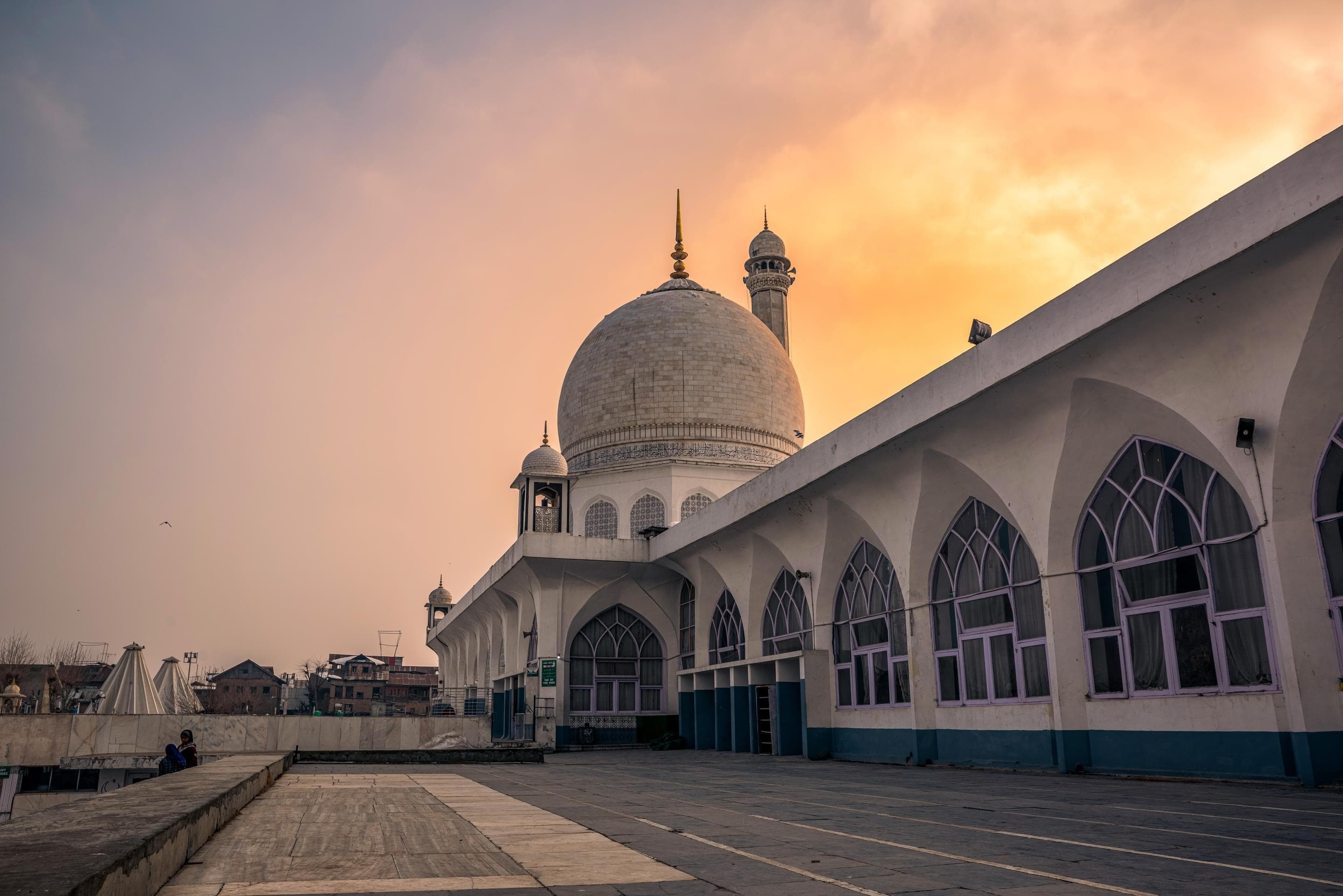 Hazratbal Masjid