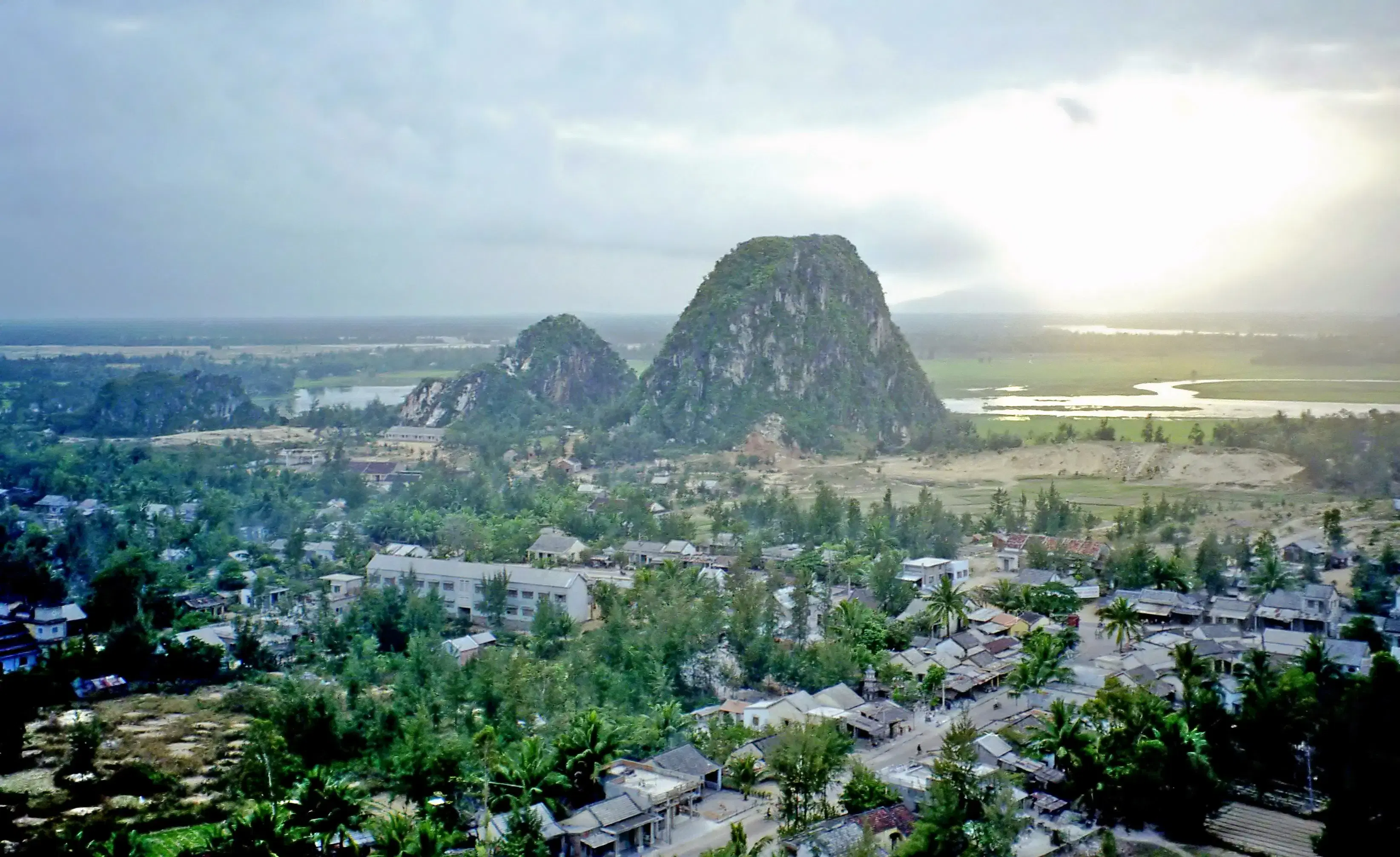 Visit Marble Mountains In Da Nang