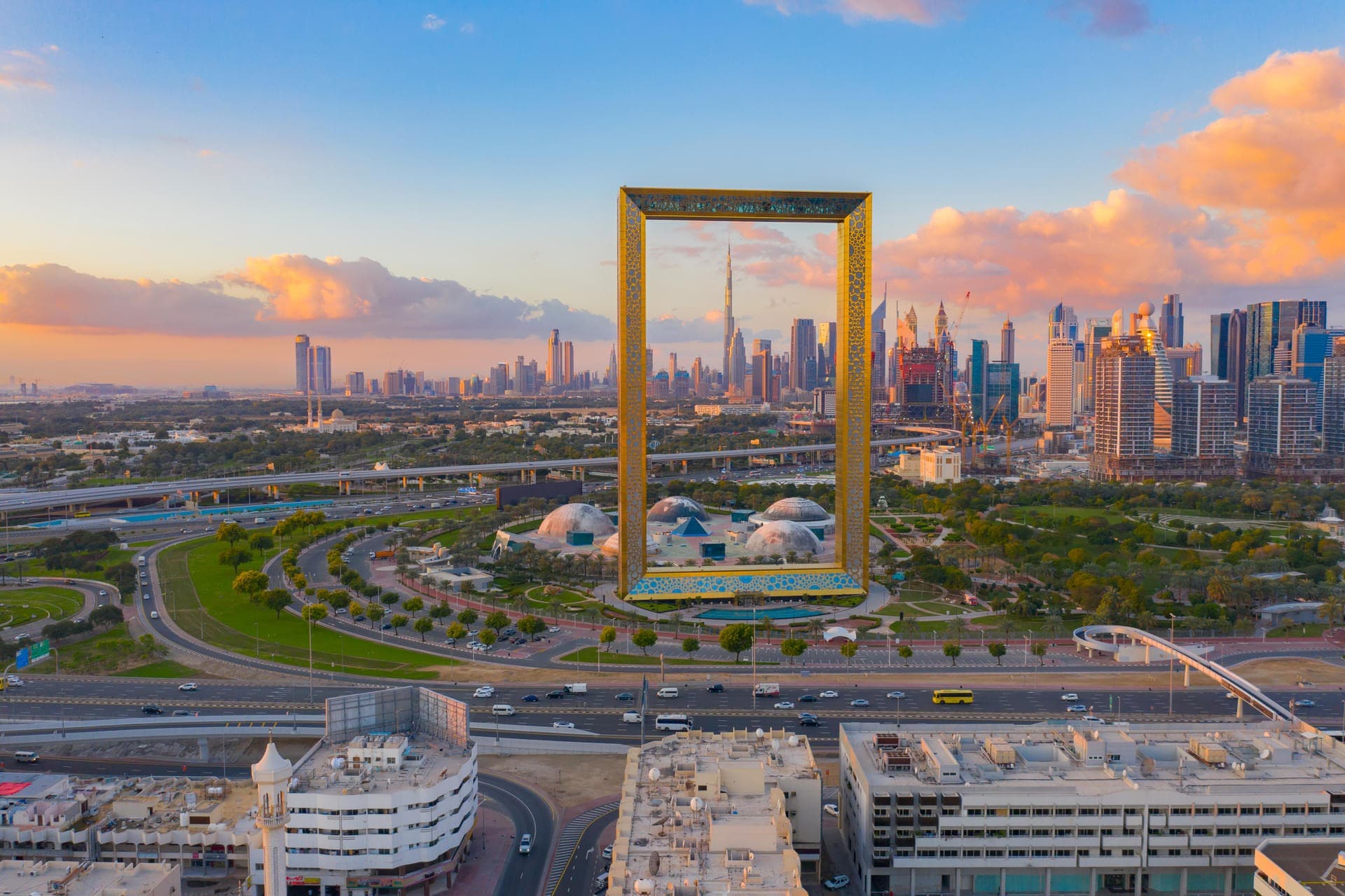 Visit Dubai Frame