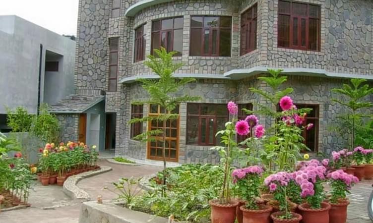 The Narayana Palace by Salvus, Rishikesh