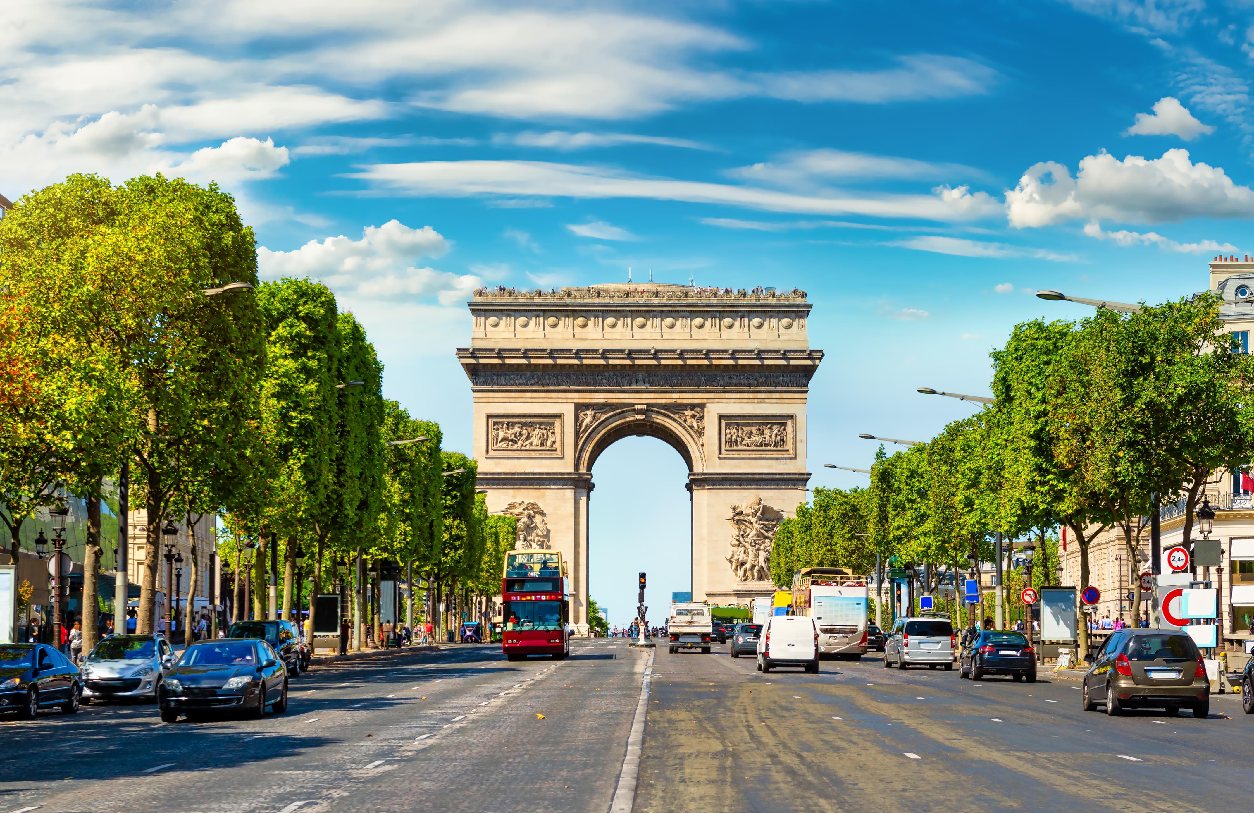 Arc de Triomphe & Champs-Élysées, Paris
