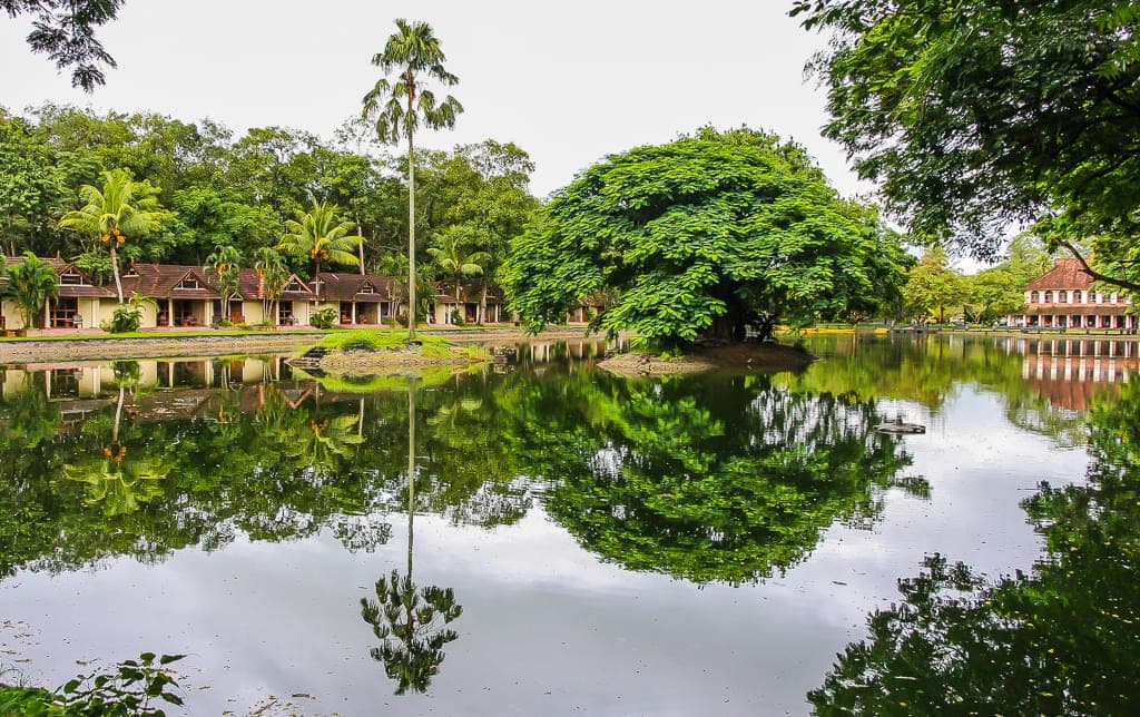 \Kumarakom Backwaters & Vembanad Lake