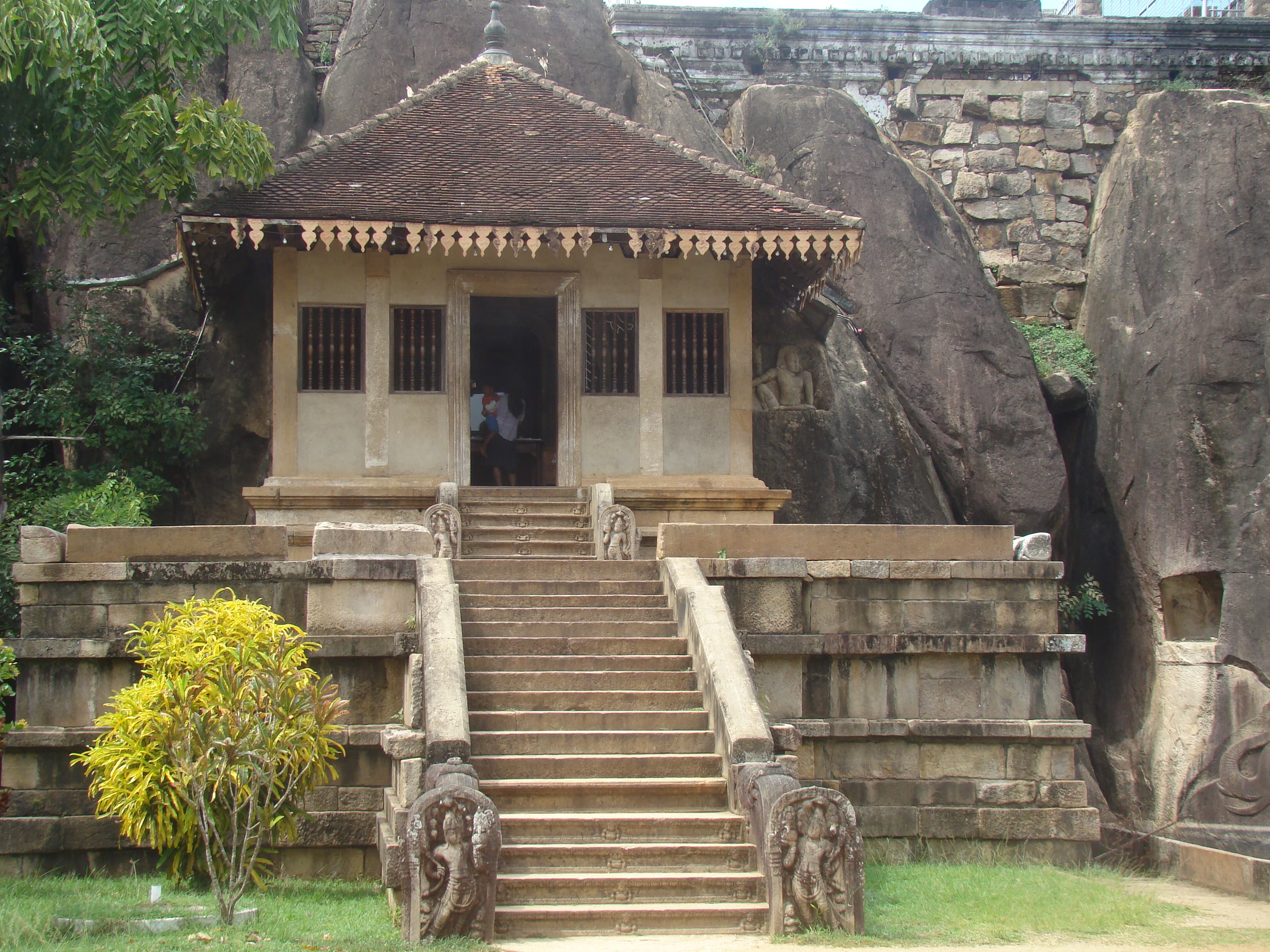Mulgirigala Raja Maha Vihara – Tangalle