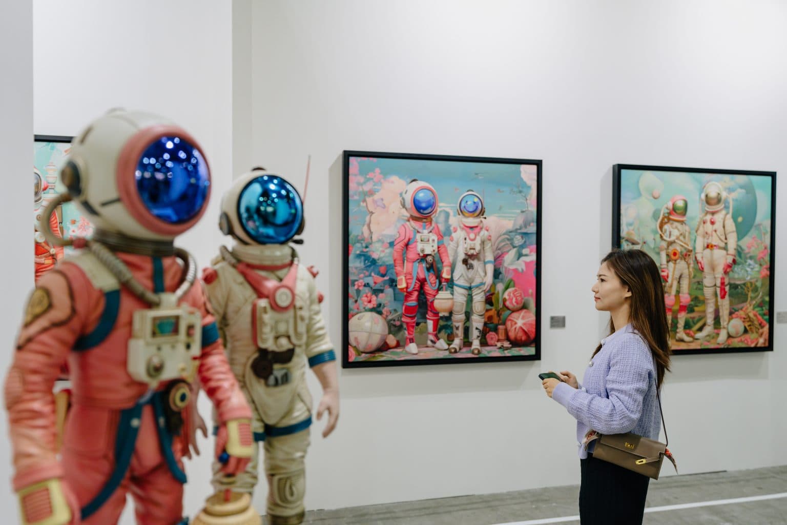 Tips for Visitors (Timing, Tickets, Nearby Cafés)