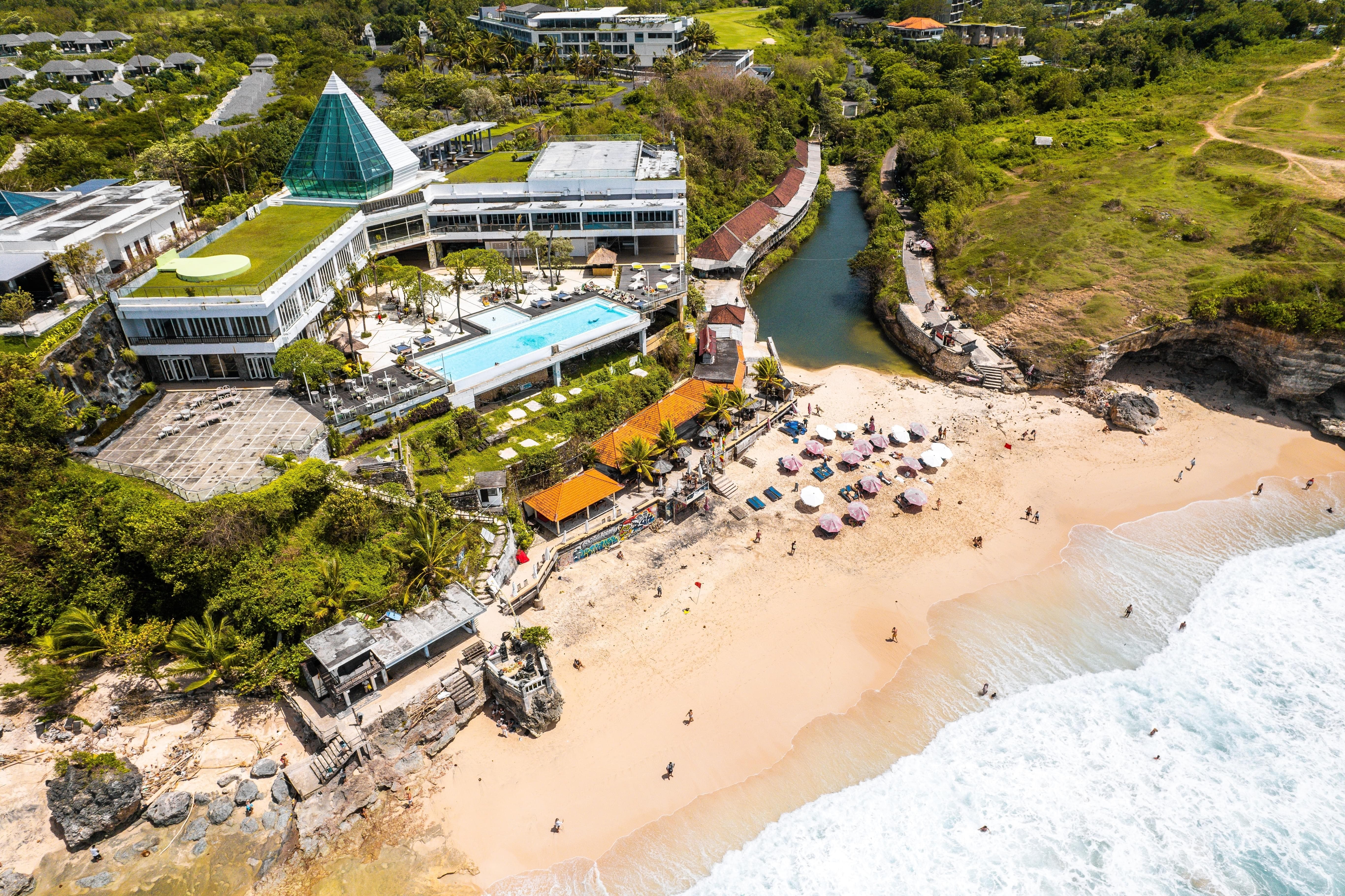 Soak Up the Sun on Dreamland Beach