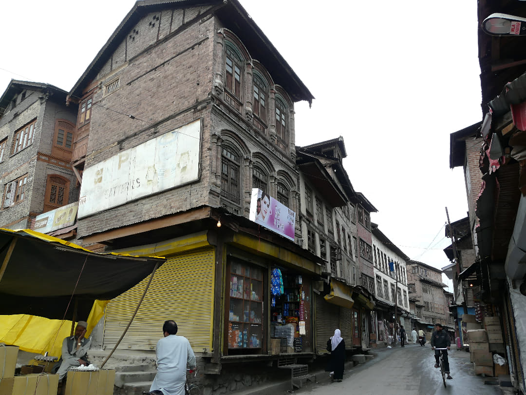 Zaina Kadal Bridge / Zaina Kadal Market