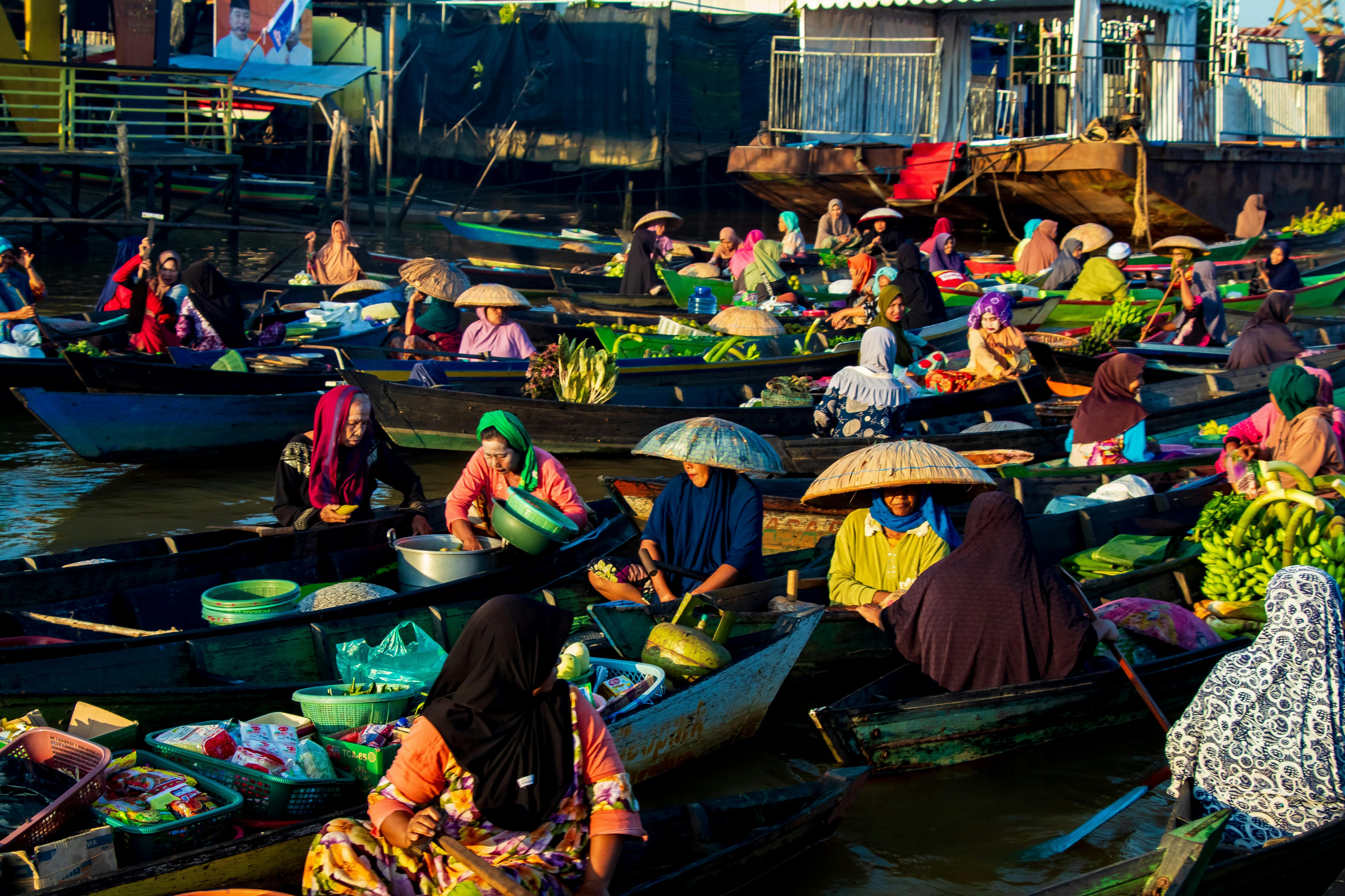 Triveni Floating Market