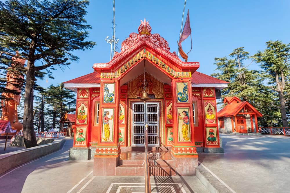 Hike Up To The Jakhoo Temple 